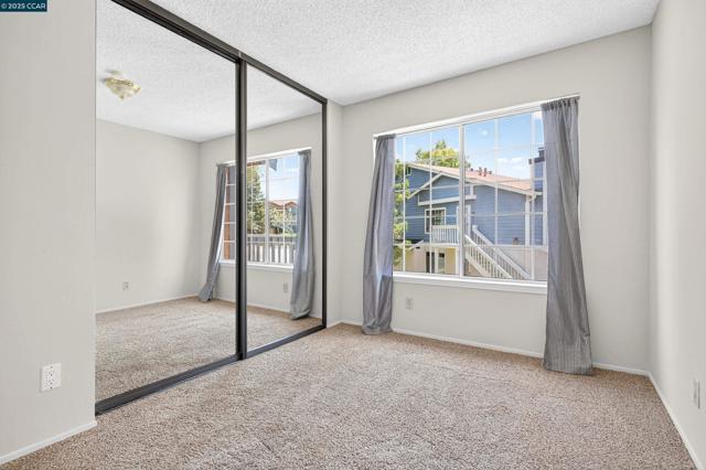 15 Glenwood, Hercules CA: https://media.crmls.org/mediaz/8644b020-c646-4db0-a656-704d2b0d7f40.jpg