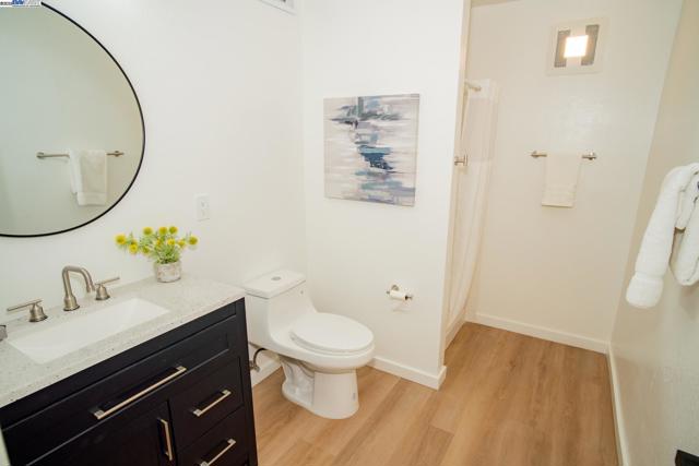4732 Mira Vista Drive, Castro Valley CA: https://media.crmls.org/mediaz/86455956-9ddd-4afc-8150-47adb7186043.jpg