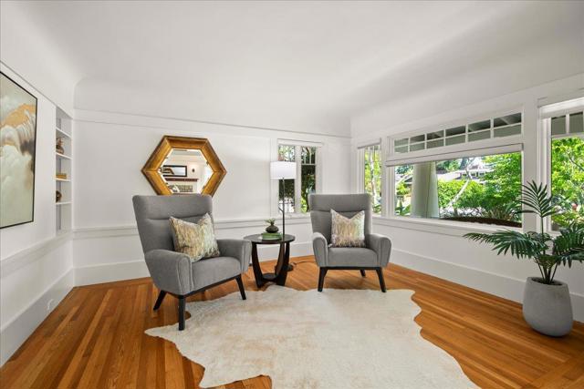 52 Myrtle Street, Redwood City CA: https://media.crmls.org/mediaz/8646648d-15bc-4f5e-8277-3f82d31b0184.jpg