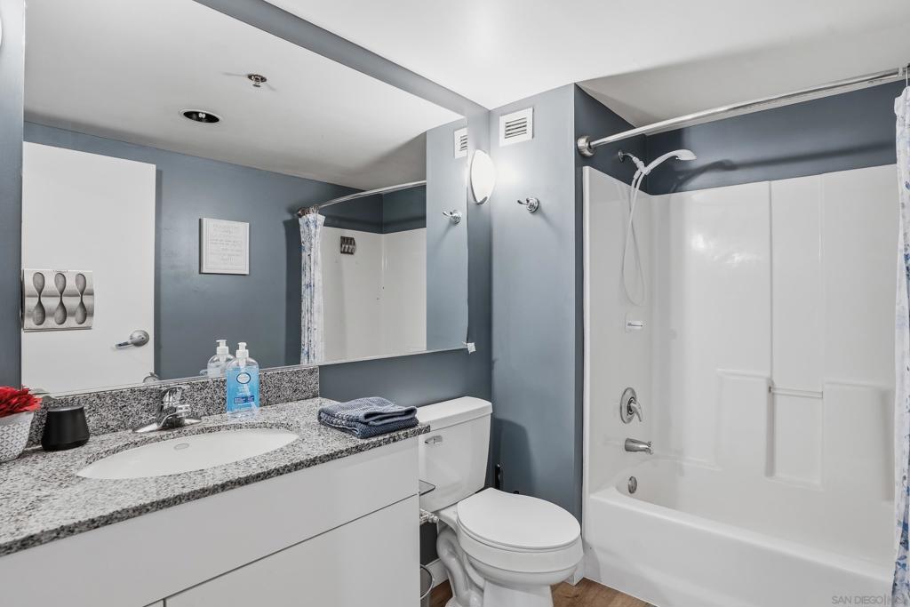 425 Beech St - photo 14