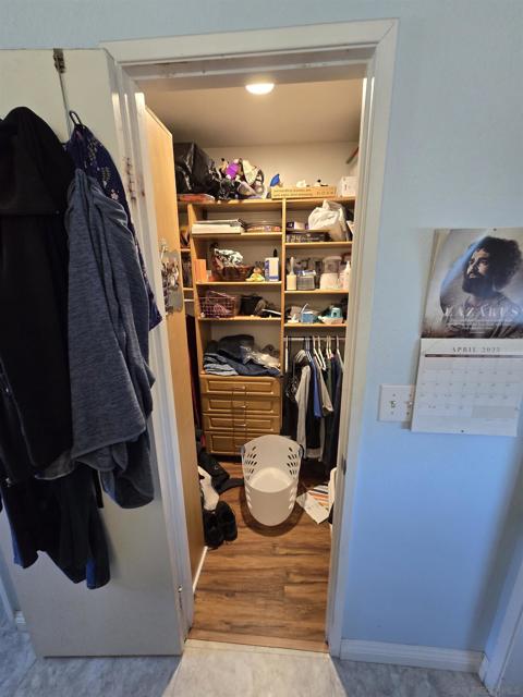 1552 Merlot Ct, Vista CA: https://media.crmls.org/mediaz/8649aa08-65cb-4119-8d7b-86bb5ba6555d.jpg