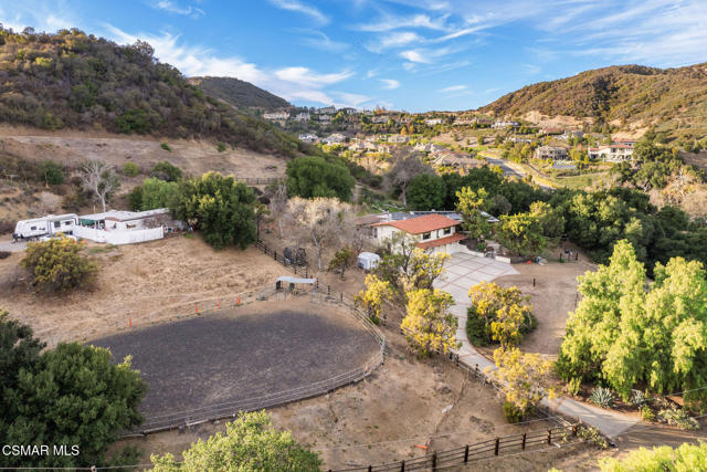 320 E Carlisle Road, Thousand Oaks CA: https://media.crmls.org/mediaz/864a8c91-b54c-4896-ab6b-ec8491c369f9.jpg