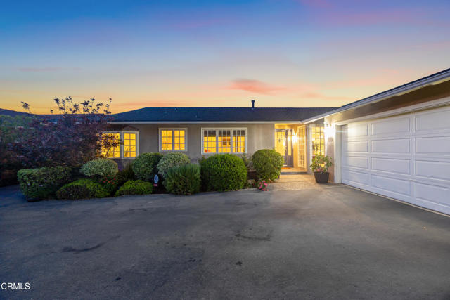 Detail Gallery Image 10 of 69 For 9670 Crystal View Dr., Tujunga,  CA 91042 - 3 Beds | 2 Baths