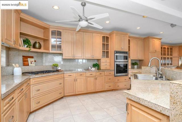 3824 Stone Rd, Bethel Island CA: https://media.crmls.org/mediaz/864dd959-c271-465e-b3ba-430005ac8a42.jpg