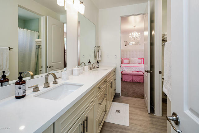 Detail Gallery Image 54 of 66 For 2417 E Hillcrest Dr, Thousand Oaks,  CA 91362 - 4 Beds | 3/1 Baths