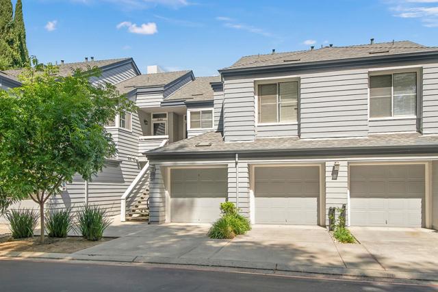 1648 Parkview Green Circle, San Jose CA: https://media.crmls.org/mediaz/864e6073-38d1-4c14-8a80-6c75a4ccf379.jpg