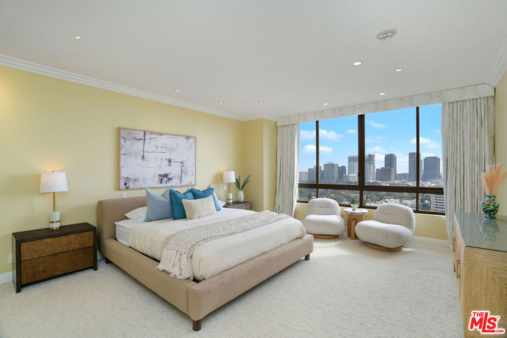 https://media.crmls.org/mediaz/864e612b-31b6-41c6-bccd-bcb1cb39ff39.jpg?preset=X-Large