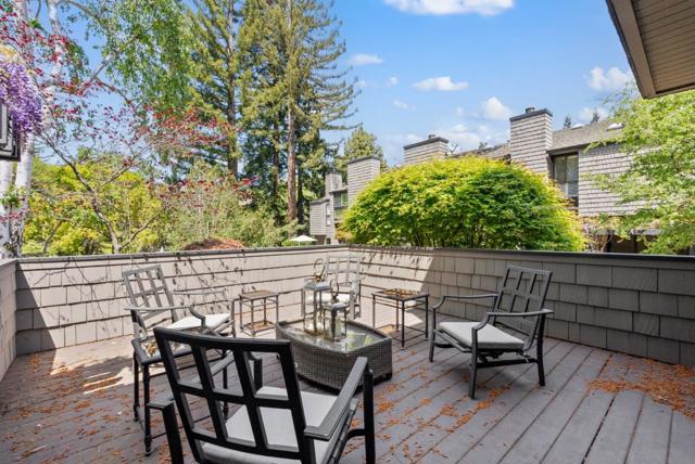 2142 Sand Hill Road, Menlo Park CA: https://media.crmls.org/mediaz/864f17a9-d43f-46fb-80b1-31feacf6bca2.jpg