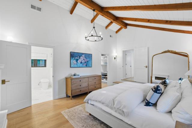 203 Santa Clara Avenue, Redwood City CA: https://media.crmls.org/mediaz/864f9e91-8a9d-49f1-aa0d-981a64e5e1e2.jpg