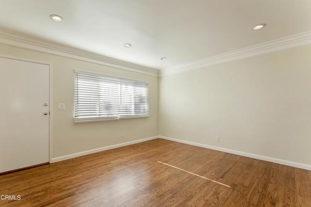 Detail Gallery Image 11 of 34 For 420 Violet Ave #C,  Monrovia,  CA 91016 - 2 Beds | 2 Baths
