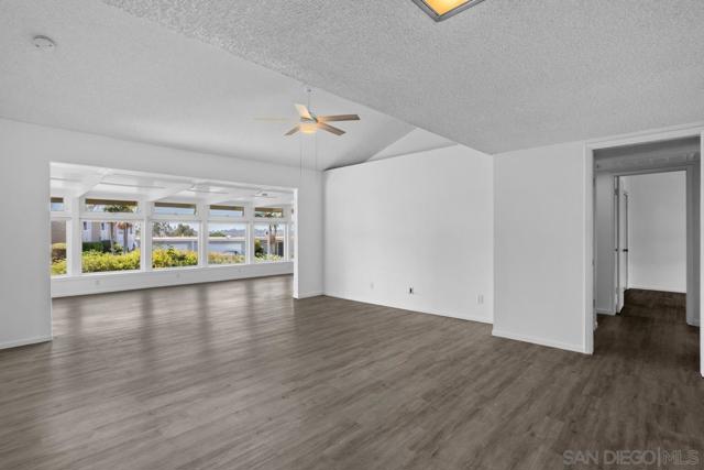 3760 Vista Campana S, Oceanside CA: https://media.crmls.org/mediaz/86501196-d097-4e8a-9cf6-711e3956ad54.jpg