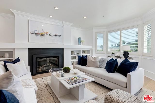 Drew Fenton | 746 Palisades Drive Pacific Palisades CA | MLS: 6794665