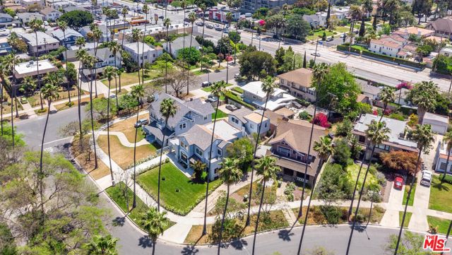 4308 Victoria Park Drive, Los Angeles CA: https://media.crmls.org/mediaz/8650b149-f3fd-4f97-8cac-0ac0efd433d9.jpg