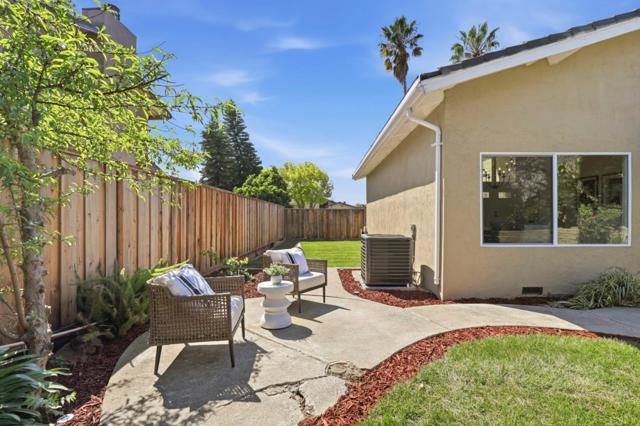 Image 43 of 58 For 1368 Goldenlake Road