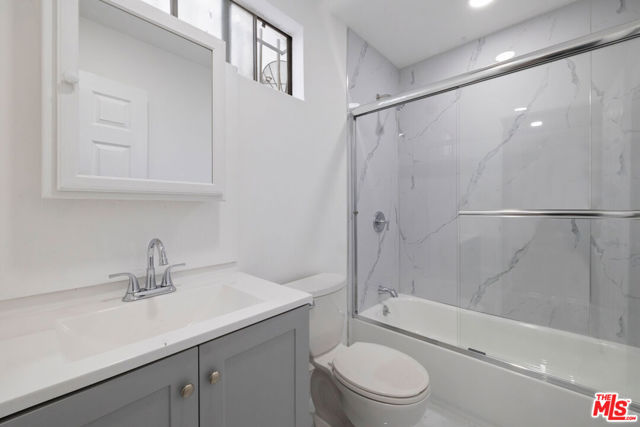 1346 E 83rd Street, Los Angeles CA: https://media.crmls.org/mediaz/86515668-723c-422a-8853-25dbffd05241.jpg