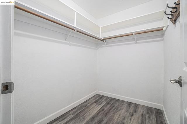 80 Mandeville Ct, Oakley CA: https://media.crmls.org/mediaz/86516cbe-ca14-41a5-83fa-1b123107116a.jpg