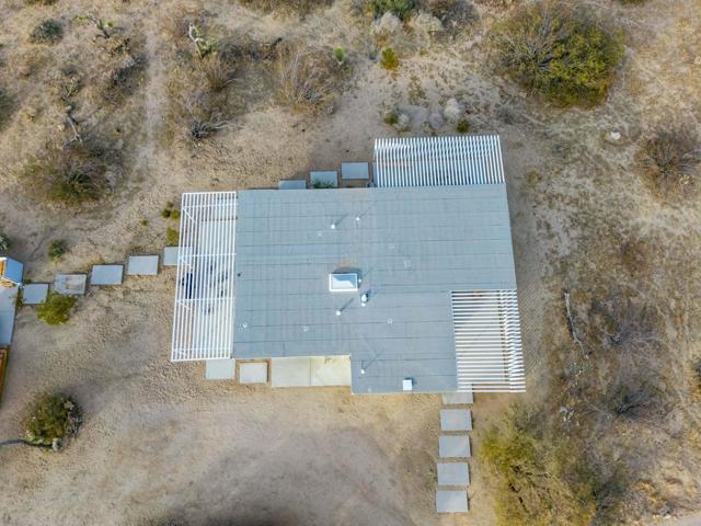 8256 Quail Springs Road, Joshua Tree CA: https://media.crmls.org/mediaz/8651f95c-6981-4969-a04b-1fa64e568ab8.jpg