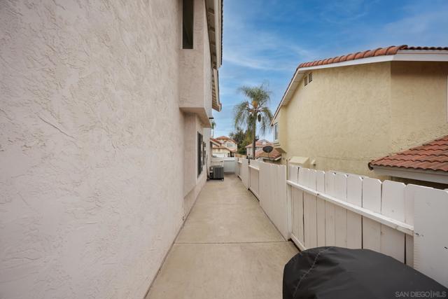 11944 Avenida Marcella, El Cajon CA: https://media.crmls.org/mediaz/86534f3b-3412-4871-80df-4d1a3d7d27c6.jpg