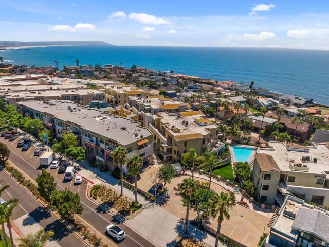 5450 La Jolla Blvd, La Jolla, California 92037, 2 Bedrooms Bedrooms, ,2 BathroomsBathrooms,Condominium,For Sale,La Jolla Blvd,250020122SD