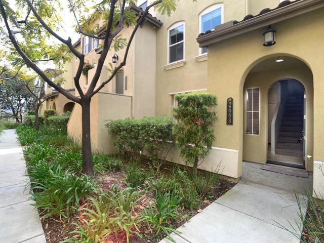 2668 Escala Circle, San Diego CA: https://media.crmls.org/mediaz/86538163-f80e-4ad2-898b-6a99cfcaa5cd.jpg