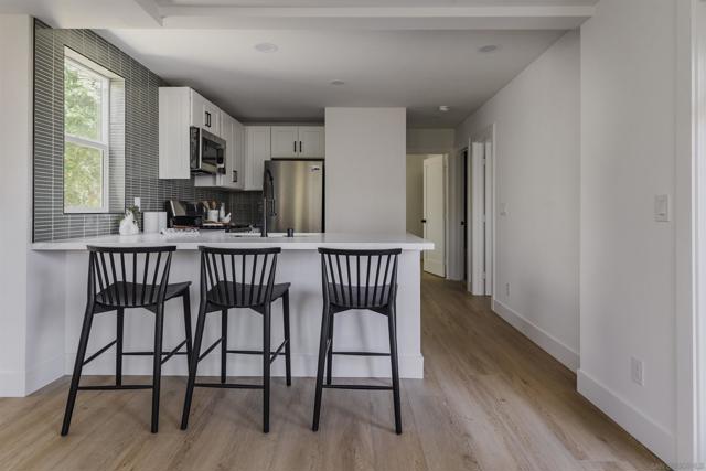 1028 30 Lincoln Ave, San Diego CA: https://media.crmls.org/mediaz/8653b40d-5706-4019-83d7-2b271b4dacaf.jpg