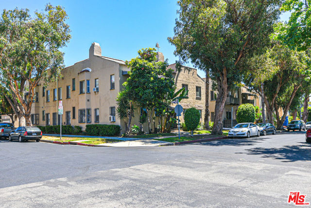 356 Orange Grove Avenue, Los Angeles, California 90036, ,Multi-Family,For Sale,Orange Grove,23307653