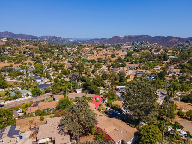 Image 4 of 66 For 1837 Montgomery Drive