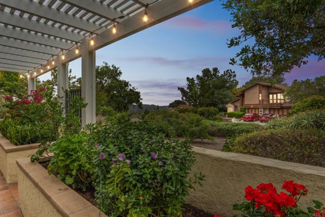 Detail Gallery Image 23 of 33 For 13426 the Sq, Poway,  CA 92064 - 2 Beds | 2 Baths