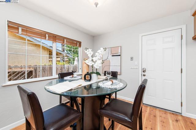 285 Edythe St, Livermore CA: https://media.crmls.org/mediaz/86581df4-b568-407d-9118-67e39ee863b0.jpg