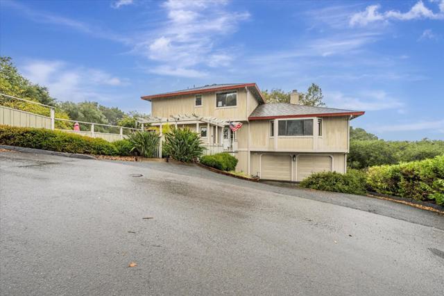4 Harris Hill Drive, Novato CA: https://media.crmls.org/mediaz/86582dd6-56d3-4bb3-93a5-79be6eab4e85.jpg