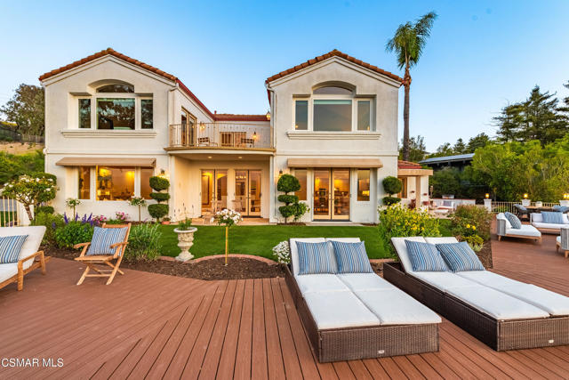 1074 Deseo Avenue, Camarillo CA: https://media.crmls.org/mediaz/865839db-64e0-4448-99c5-3df5f2901b98.jpg