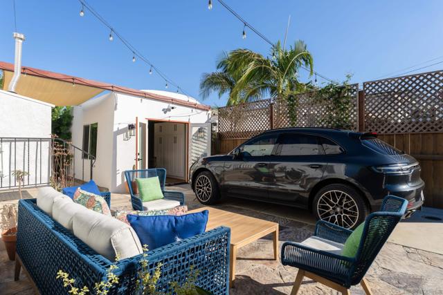 3077 Landis St, San Diego CA: https://media.crmls.org/mediaz/8658619a-7ff2-459c-a2ed-439c3e3aa8d4.jpg