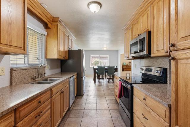 1052 San Simeon Drive, Salinas CA: https://media.crmls.org/mediaz/8659d91d-7fb6-42f5-858a-1c509701ad14.jpg