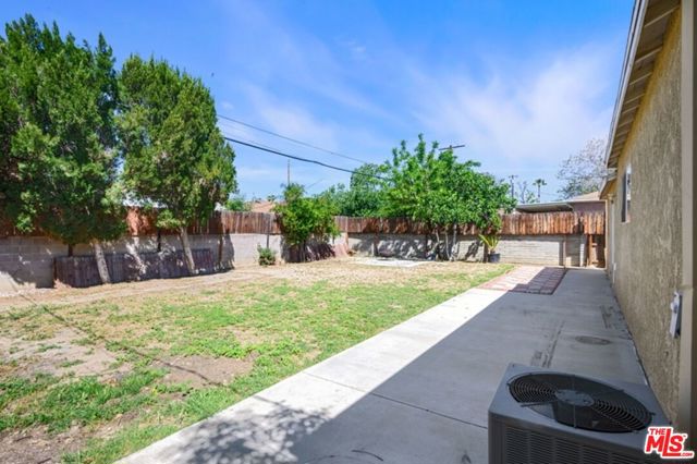 6607 NESTLE Avenue photo 3