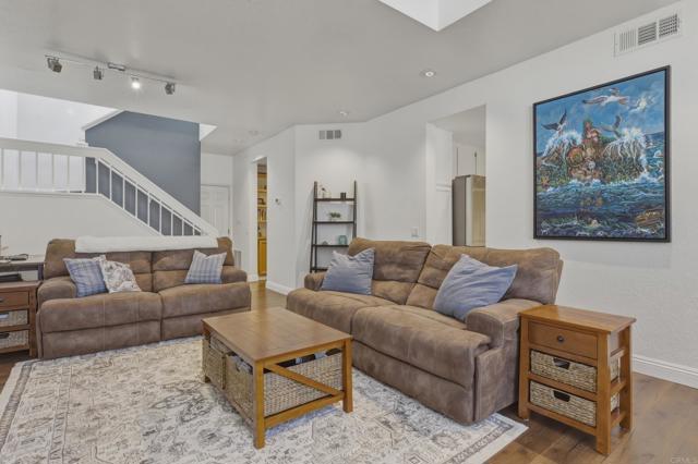 Detail Gallery Image 9 of 29 For 1365 Callejon Cervantes #135,  Chula Vista,  CA 91910 - 2 Beds | 2/1 Baths