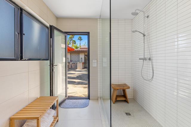 73717 Agave Lane, Palm Desert CA: https://media.crmls.org/mediaz/865bc7f1-5315-432d-af68-5fb11767706e.jpg