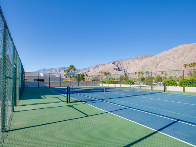 255 S Avenida Caballeros #302, Palm Springs, CA 92262