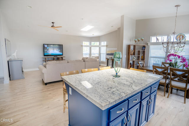 Detail Gallery Image 10 of 49 For 229 Remington Ave #229,  Ventura,  CA 93003 - 2 Beds | 2 Baths