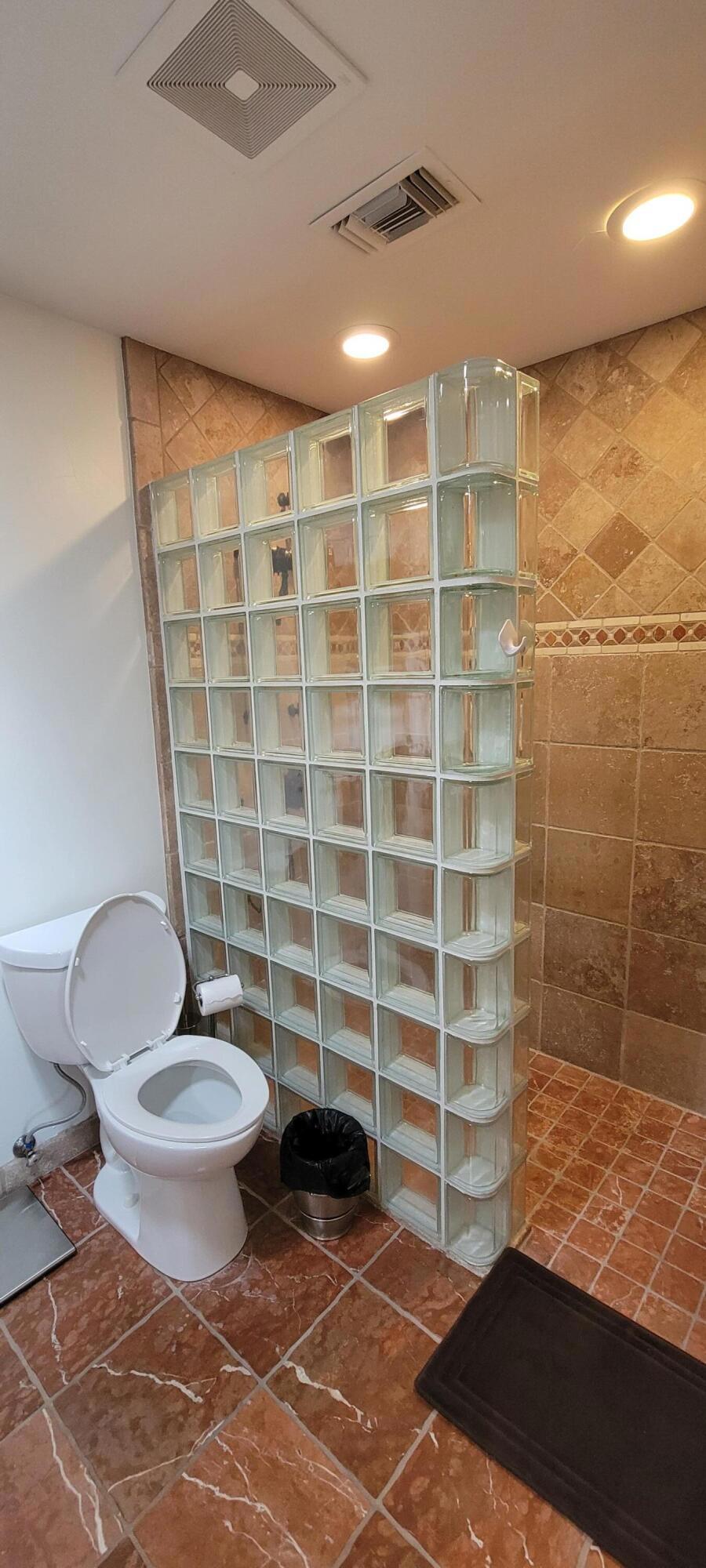 https://media.crmls.org/mediaz/865e2397-aa15-431d-8695-a9f4a252ffeb.jpg?preset=X-Large