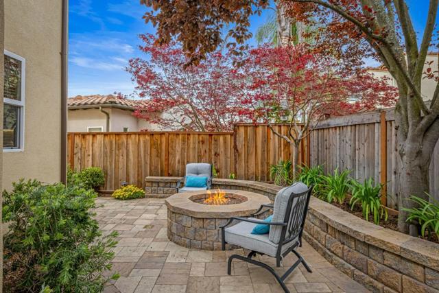 2555 Muirfield Way, Gilroy CA: https://media.crmls.org/mediaz/865e4957-3d05-404a-8f4b-3d973cd0c9c6.jpg