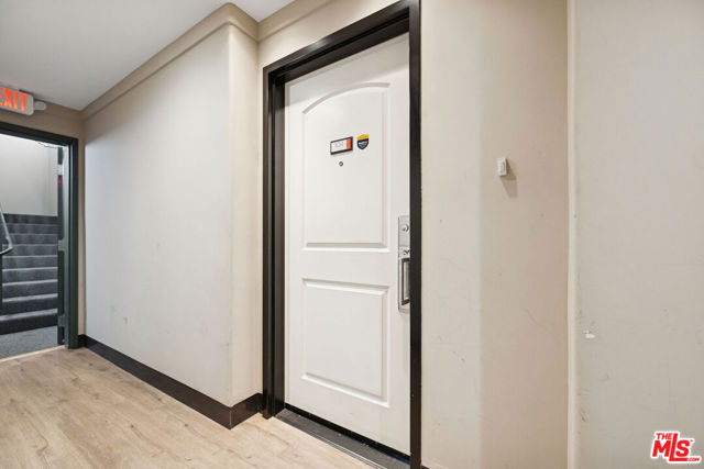 1150 S Oxford Avenue, Los Angeles CA: https://media.crmls.org/mediaz/865e4e3a-f0fb-4506-95ad-2358e1259d6d.jpg