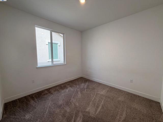 10349 Baldy Dr, Stockton CA: https://media.crmls.org/mediaz/865e5c8f-4627-4e51-8603-6f9fadd1e3f9.jpg