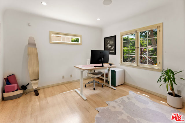 708 Westbourne Drive, West Hollywood CA: https://media.crmls.org/mediaz/865f5bce-a197-4033-80b4-12dd05744955.jpg