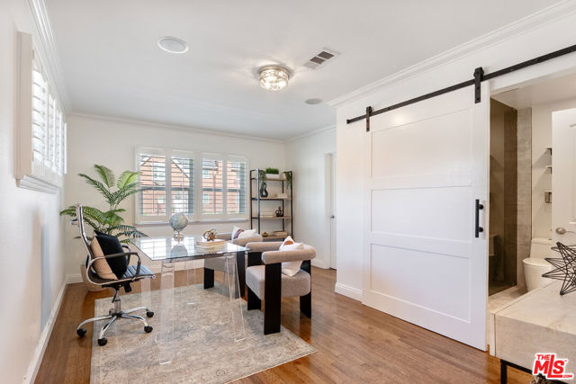 4180 Mount Vernon Drive, View Park CA: https://media.crmls.org/mediaz/865fe010-ef0a-4626-92ee-82367b7970f6.jpg