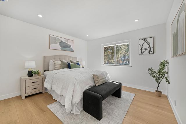 39850 Sundale Dr., Fremont CA: https://media.crmls.org/mediaz/86601800-cda6-4557-b94f-0090758e136d.jpg