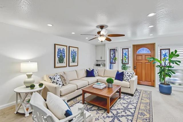 4014 Aguila Street, Carlsbad CA: https://media.crmls.org/mediaz/86603453-00ce-46a5-b35e-32632d373a0e.jpg