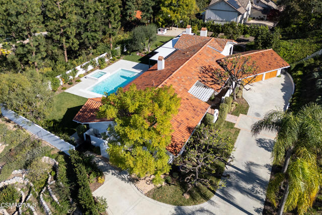 87 Pinecrest Road, Westlake Village CA: https://media.crmls.org/mediaz/866036f7-a43d-4647-bfe8-b8da737dd510.jpg