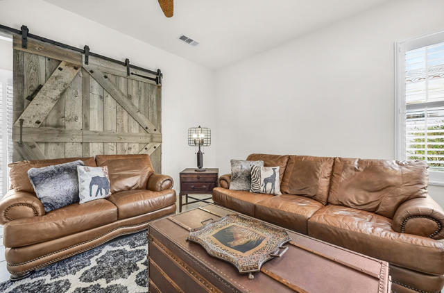 40752 Calle Guapo, Indio CA: https://media.crmls.org/mediaz/8660dae8-5dd9-41b3-bfc4-7fd536f63e77.jpg