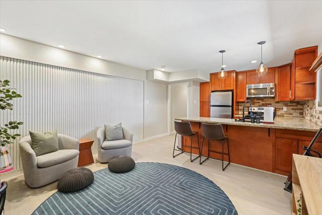 12960 Skyline Boulevard, Woodside CA: https://media.crmls.org/mediaz/8662067e-df17-4288-9577-9f29af1d6740.jpg