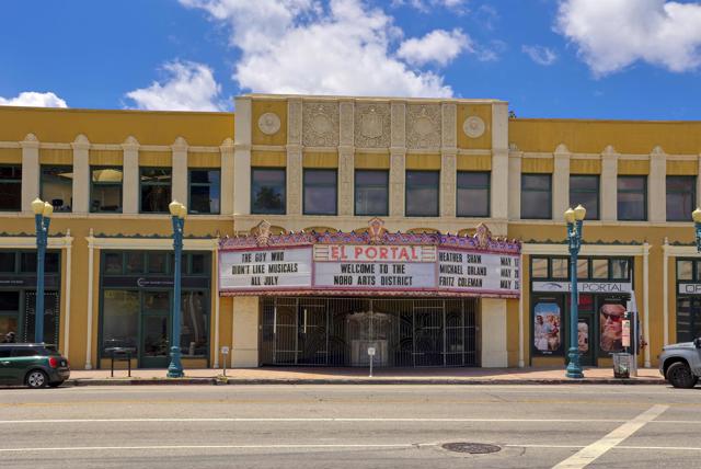 5003 Westpark Dr., North Hollywood CA: https://media.crmls.org/mediaz/8662574c-1a3b-483c-9be2-4f21be89b32b.jpg